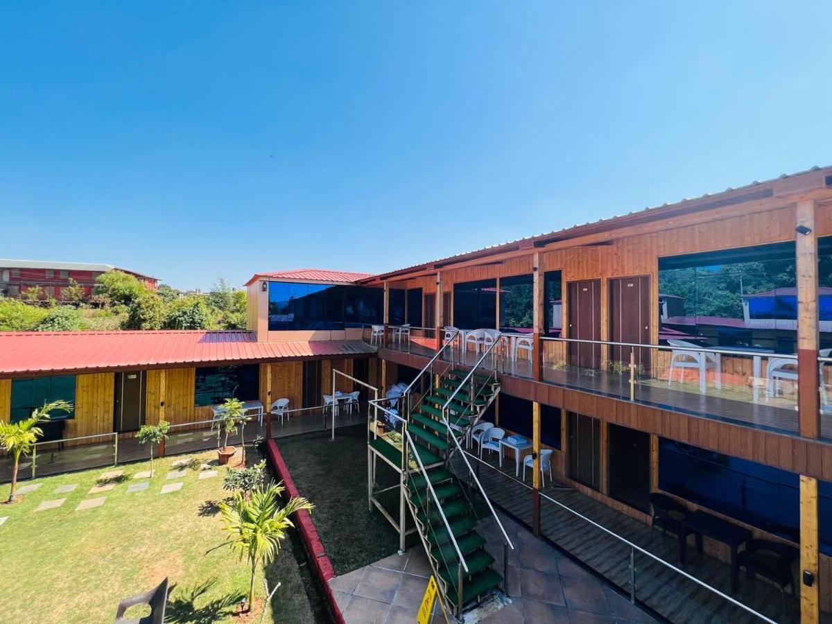 Arya Resort And Spa Mahābaleshwar Exterior foto
